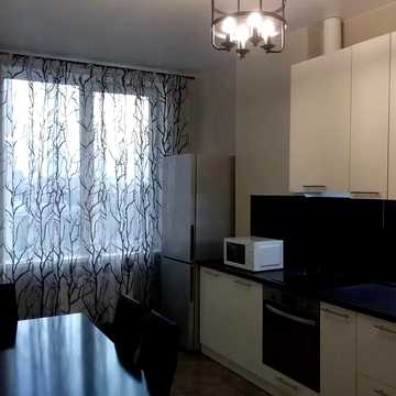 Нагірна вул., 16