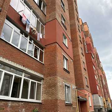 Будівельників вул., 2
