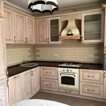 Зоряна вул., (Будинок 4)