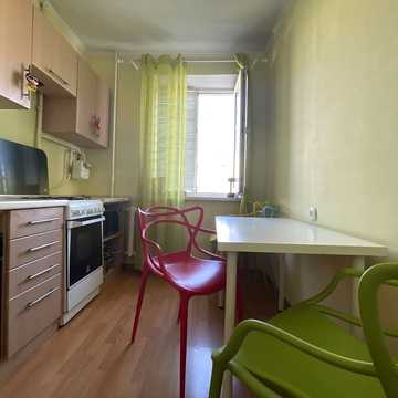 Академіка Корольова вул., 75