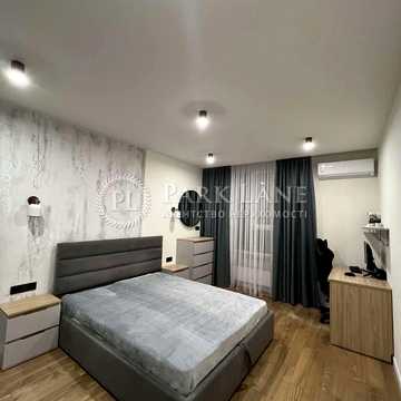 Василя Стуса вул., 7-Б
