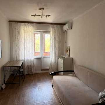Вахтанга Кікабідзе вул. (Булгакова), 4