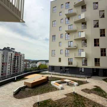 Василя Щурата вул., (Будинок 1)