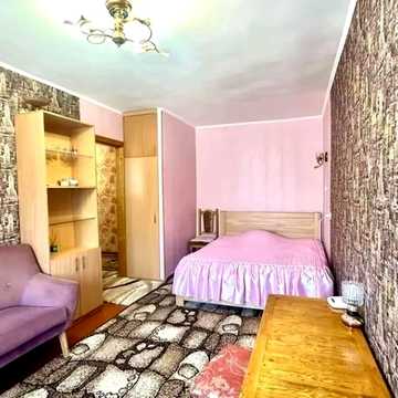 Олександра Поля просп. (Кірова), 64