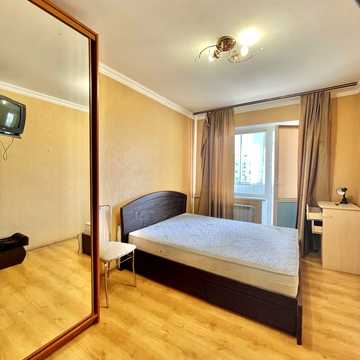 Михайла Лушпи просп. (Космонавтів), 9