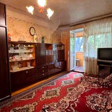 Науки просп. (Леніна), 63