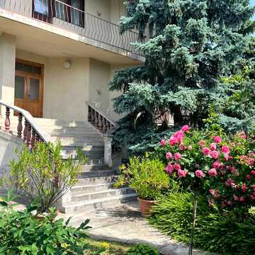Тисянська вул., 5