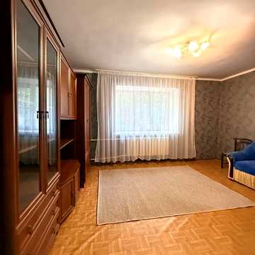 Голосіївський просп. (40-річчя Жовтня), 82