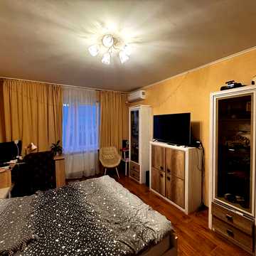 Балтійський пров., 5