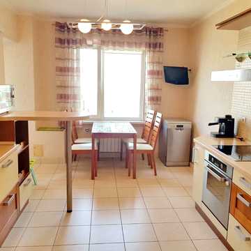 Миколи Бажана просп., 36
