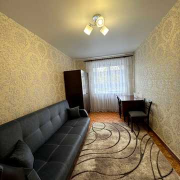 Івана Пулюя вул. (Хотовицького), 5