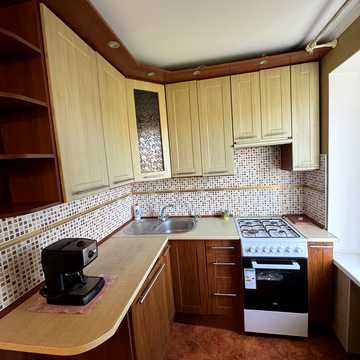 Академіка Корольова вул., 2