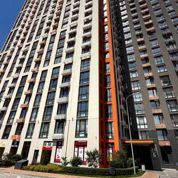 Дніпровська набережна вул., 20-Б