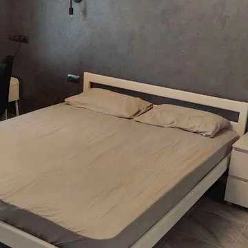 Йорданська вул. (Лайоша Гавро), 8