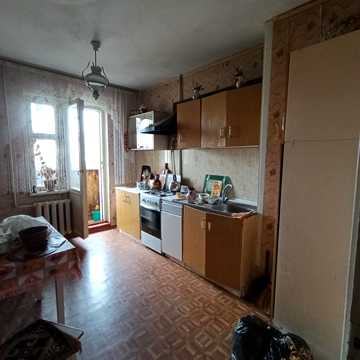 Ярослава Баїса вул. (Володимира Висоцького), 8
