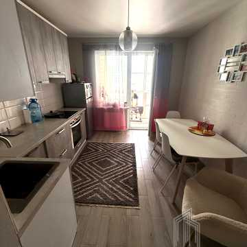 Бориса Гмирі вул., 18