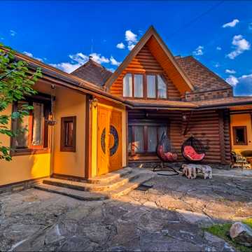 Старонаводницька, 74