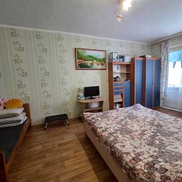 Олександрійська вул., 10