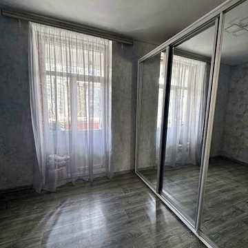 Індустріальний просп. (Фрунзе), 38