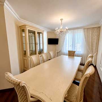 Дмитрівська вул., 75