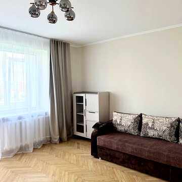 Червоної Калини просп., 107