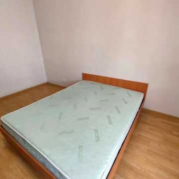 Таїрова вул., 6/2