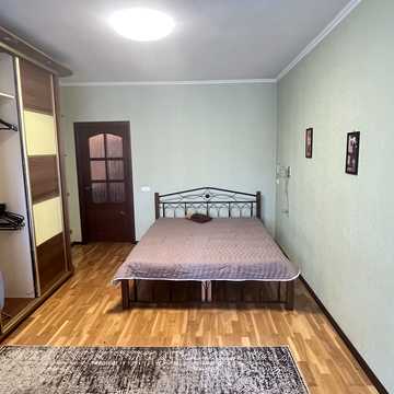 Оболонський просп., 40