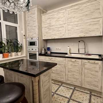 Анни Ахматової вул., 22