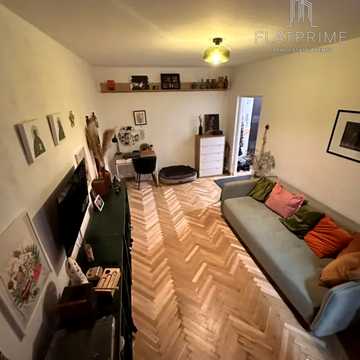 Академіка Глушкова просп., 35