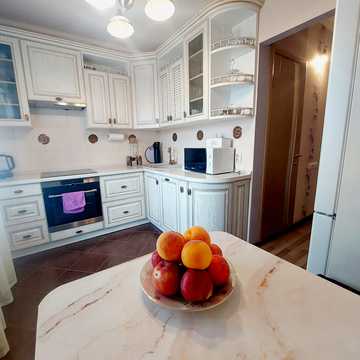 Ревуцького вул., 18