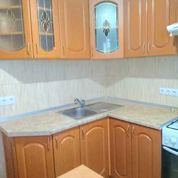 Новодарницька вул., 4