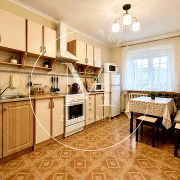 Клінічна вул., 23/25