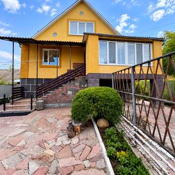 Чеська Крошня вул., 30
