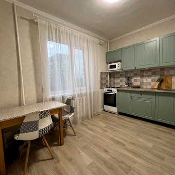 Донецьке шосе, 7