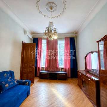 Куликівський узвіз (Революції), 14