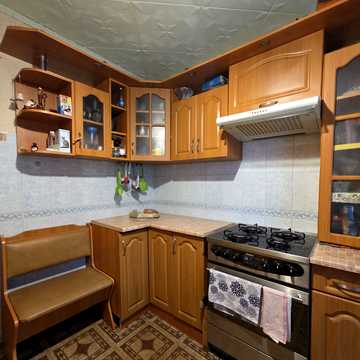 Дунайська вул., 45