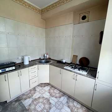 Незалежної України вул. (40 років Радянської України), 90