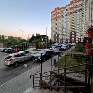 Ясинуватський пров., 11
