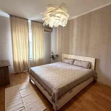 Дмитрівська вул., 69