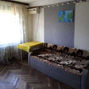 Перемишльська вул. (Червонопільська), 8
