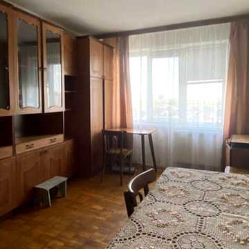 Академіка Булаховського вул., 40