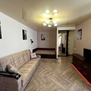 Університетський просп. (Гагаріна), 49