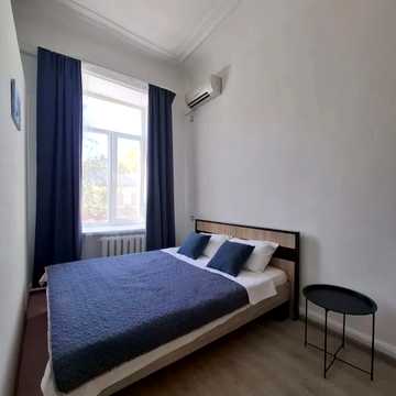Базарна вул., 94
