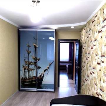 Небесної Сотні просп. (Маршала Жукова), 5