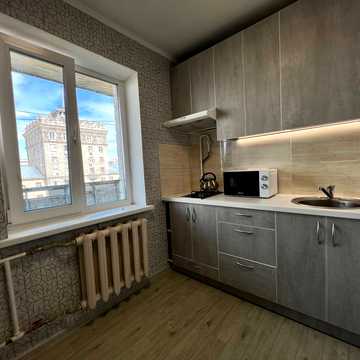 Кловський узвіз, 20