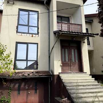 Данила Галицького вул., 34