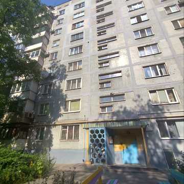 Історична вул., 25