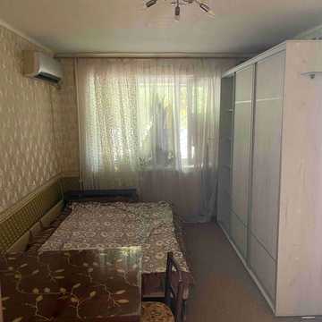 Іспанський пров., 1