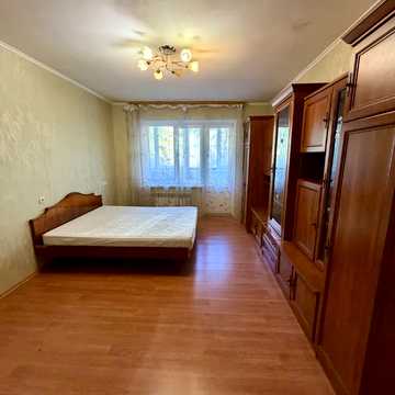 Героїв просп., 40