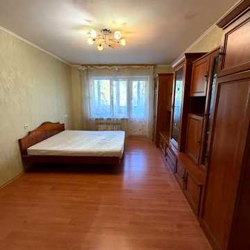 Героїв просп., 40